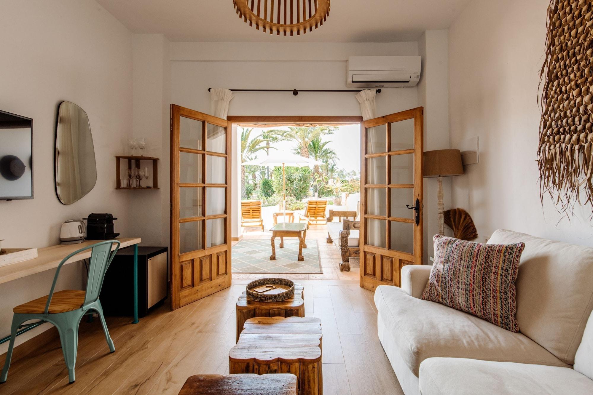 Petunia Ibiza (Adults Only) Hotel Cala Vadella  Kültér fotó